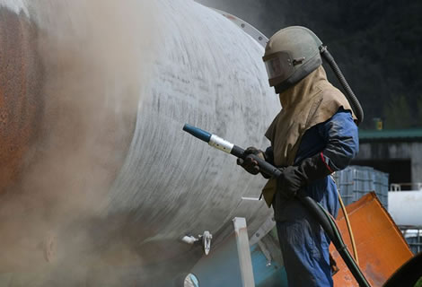 Chorreado de arena abrasivo, acabados industriales y pintura industrial en Bogotá, Colombia. Sandblasting Colombia SAS.